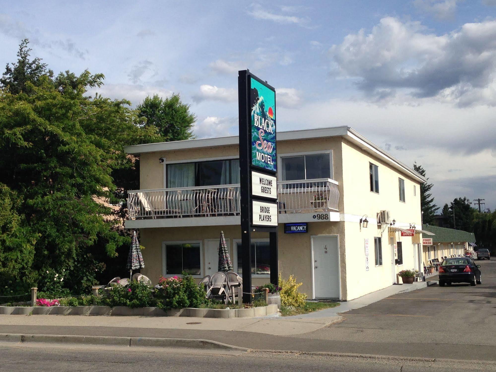Black Sea Motel Penticton Exteriör bild